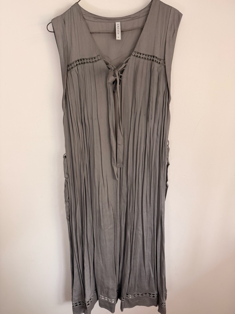 Anthropologie Sleeveless Pleated Midi Dress in Gray